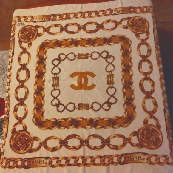 CHANEL Chain Print Gold And Cream Scarf/Wrap - Picture 1 of 7